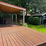 木屋 Ruim Privacyvol Met Overdekt Terras *