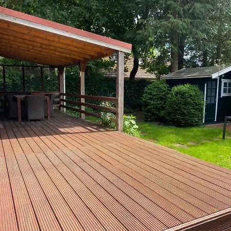 Chalet Ruim Privacyvol Met Overdekt Terras *